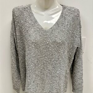 Elliott Lauren Textured Gray V-Neck Sweater